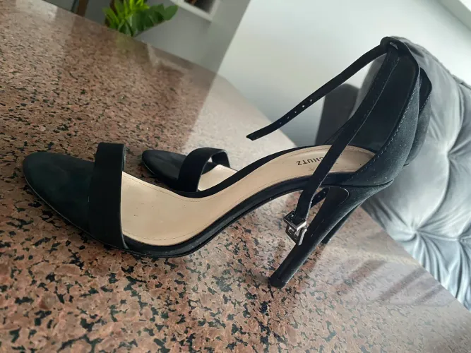 Sandália nobuck Schutz tamanho 36