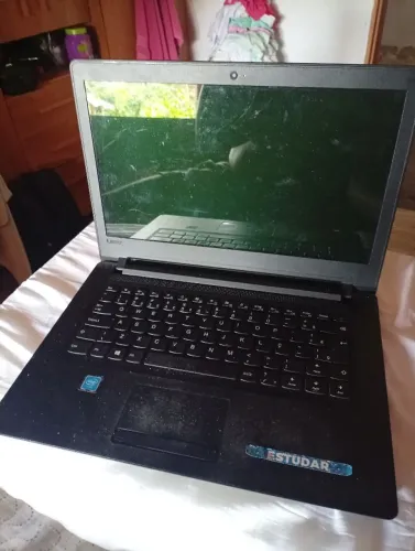 Notebook lenovo /C defeito 