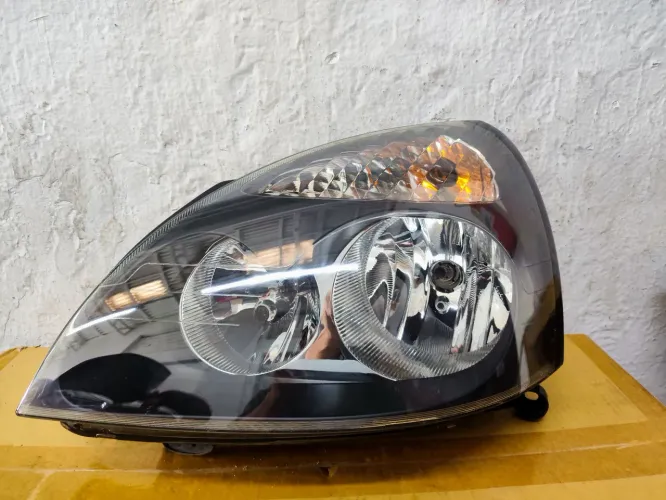Farol clio 2003/2012 , lado esquerdo, máscara negra, Original