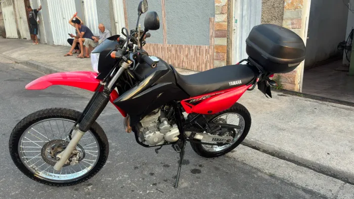 Lander 250 2013 impecável 