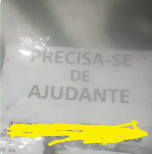 Precisa de Ajudante - SUCATARIA.