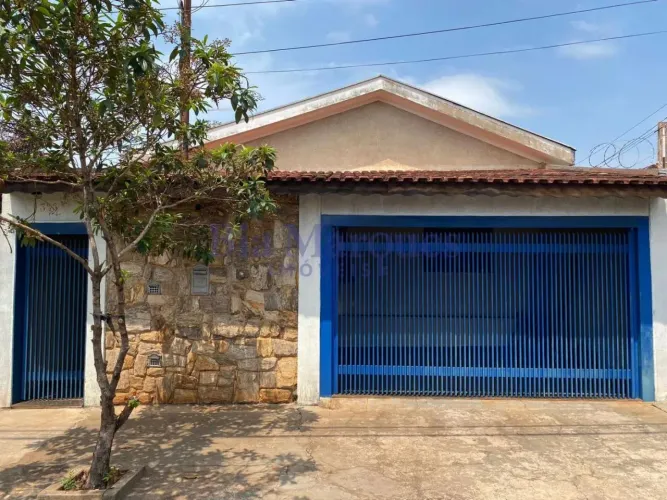 Casa à venda na Vila Virgínia.