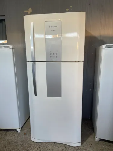 Geladeira Electrolux sistema frostfree 220v