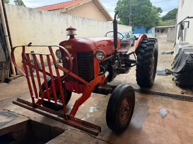 Trator Massey Ferguson 50x 1972