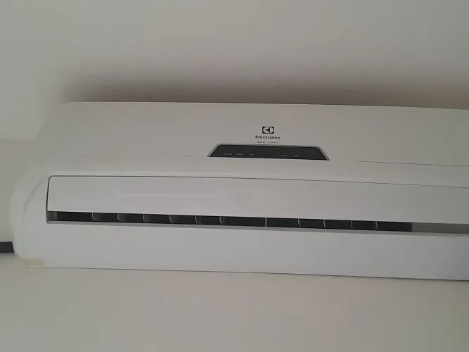 Ar condicionado eletrolux