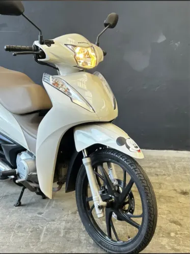 Vendo moto Honda biz