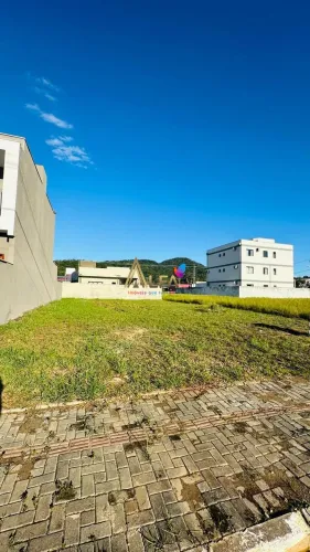 Terreno em Balneário Piçarras Ideal para investimento