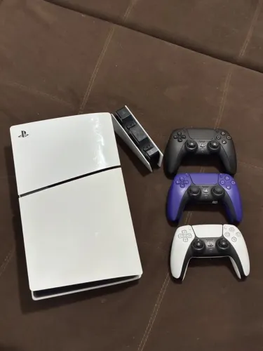 PLAYSTATION 5 SLIM