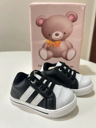 Tênis infantil novo do 20 ao 27
