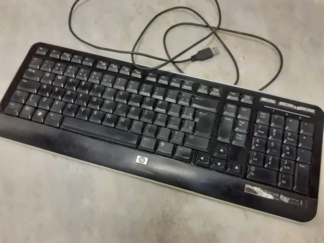 Teclado HP Original para Computador Notebook Com Conexão Usb Funcionando e Bem Conservado