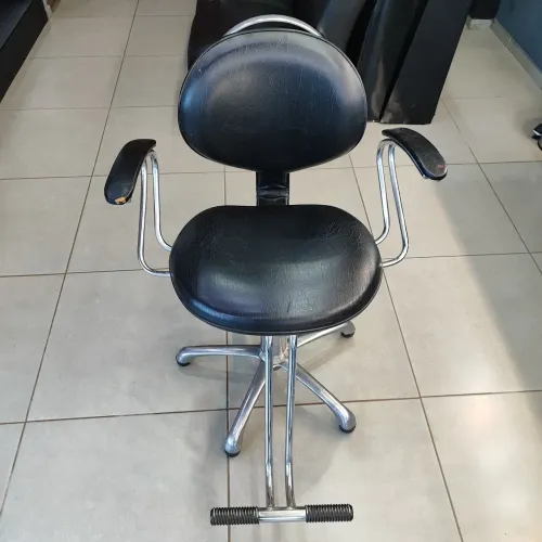 Vendo Cadeira para Cabeleireira