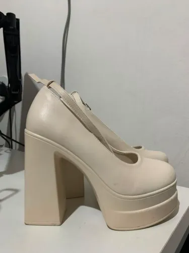 Salto Alto Tamanho 34 Branco