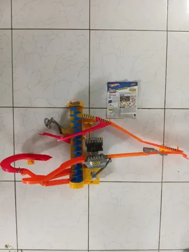 Pista hot wheels excelente estado
