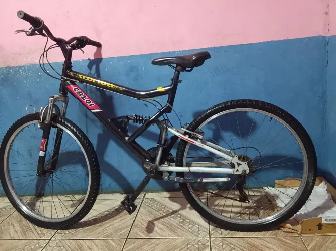 Bicicleta Caloi aro 26 top toda completa faço entrega grátis
