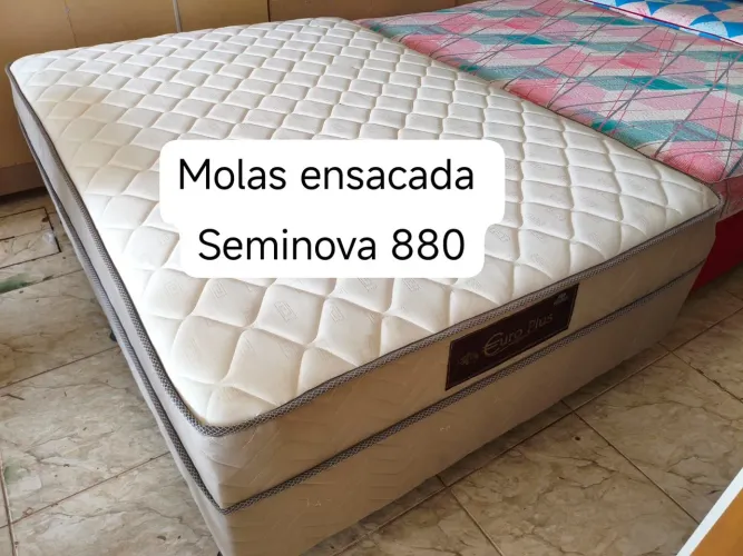 Cama de Casal molas Ensacadas em ótimas condições 