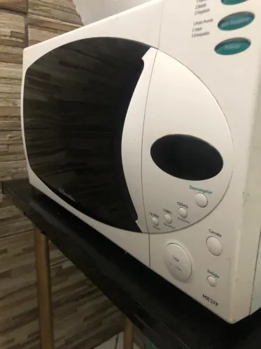 Micro- ondas Electrolux 27L 110V Seminovo