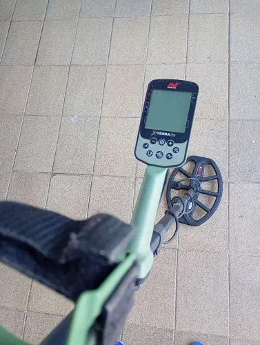 Detector de metal Xterra prô