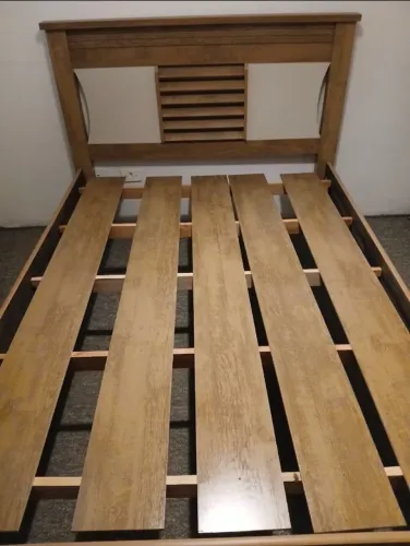 Cama de Casal Tamanho Padrão