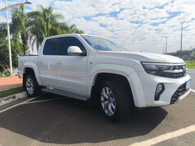 Volkswagen Amarok Highline CD 3.0 4X4 TB Dies. Aut. 2025