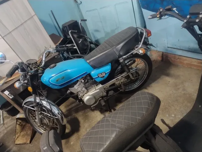 Vendo cg 82