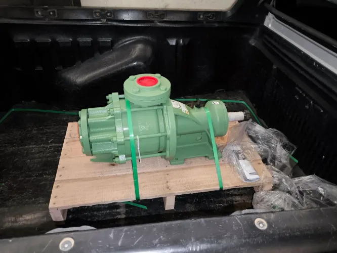 Bomba dagua Schneider 15cv