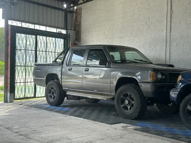 Mitsubishi L200 GL 2.5 4X4 CD Diesel 1999