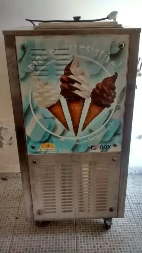 Máquina de sorvete italianinha