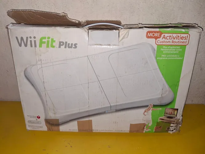 Nintendo Wii Balance Board na caixa
