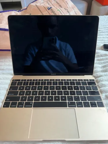 MacBook 12