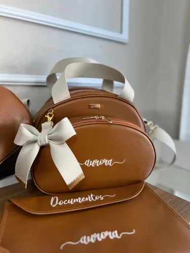 Bolsa Maternidade - bordado nome Aurora