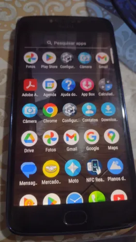 Smartphone moto e 4