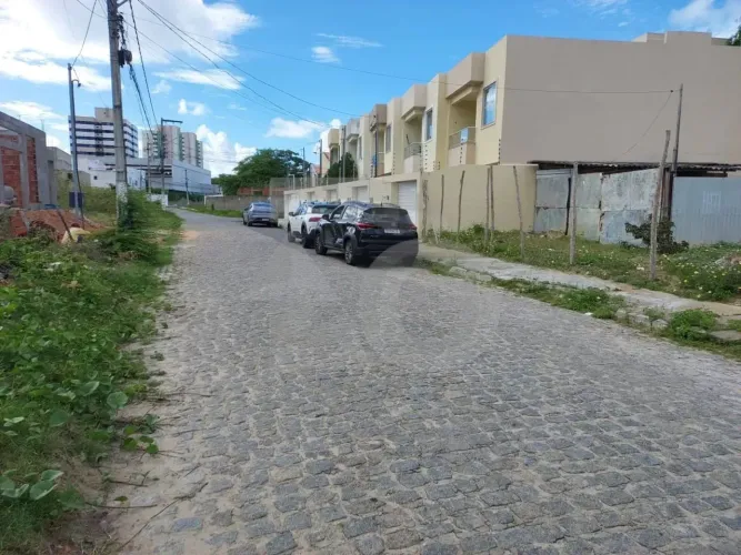Terreno na Atalaia para Residência ou Comércio - 216m², Loteamento Atalaia III.