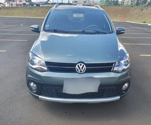 Volkswagen Crossfox 1.6 MI Total Flex 8V 5P 2011