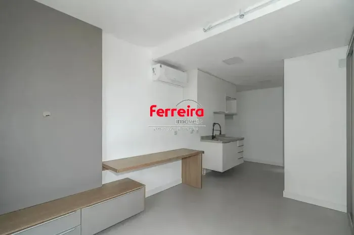 Apartamento para Alugar no Bairro Independência com 1 Quarto e 29 m² disponíveis