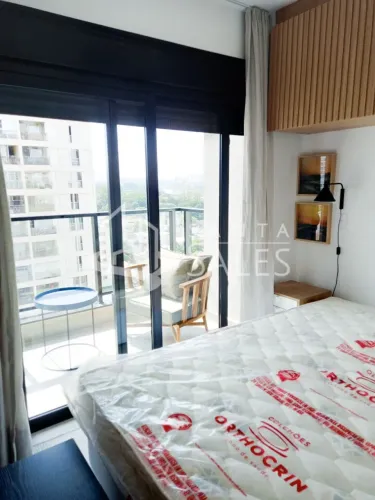Apartamento com 1 dormitório (suíte), 1 banheiro, cozinha completa, 1 vaga de garagem cobe