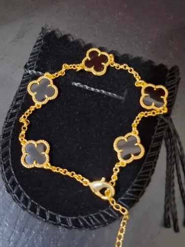Pulseira Trevo Banhada a Ouro 18k