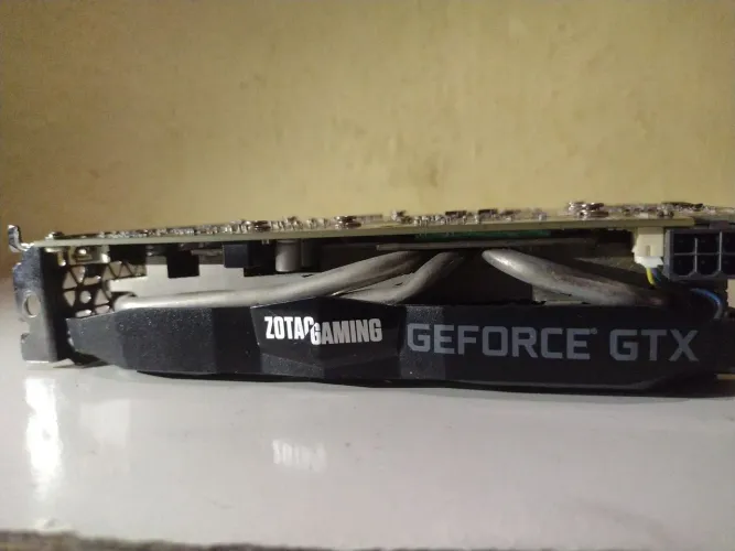 GTX 1660 Super 6gb (com defeito)
