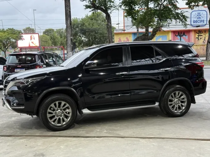 Toyota Hilux SW4 4X4 2.8 Diesel 2023