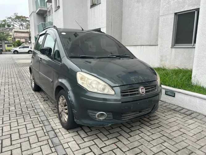 Fiat Idea Attractive 1.4 Fire Flex 8V 5P 2013