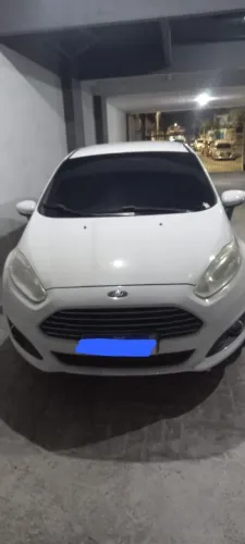 Ford Fiesta Sedan 1.6 16V Flex Mec. 2015