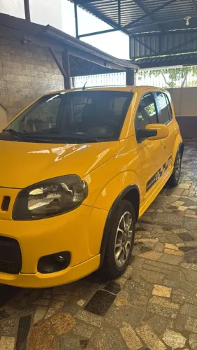 Fiat Uno Sporting 1.4 EVO Fire Flex 8V 4P 2012