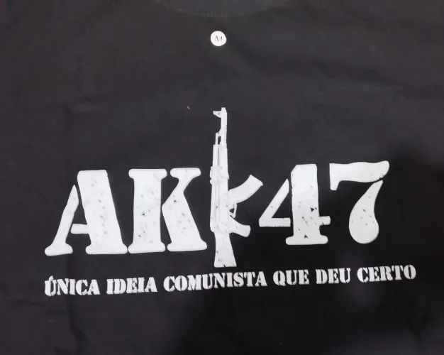 Camiseta personalizada AK 47