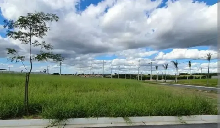 Terreno de Esquina Plano à Venda no Vereda dos Campos | 291 m²