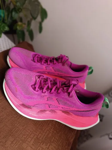 Asics Superblast 2 - Tam 43 Rosa