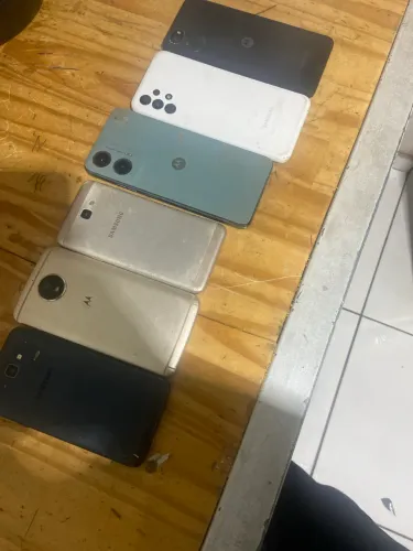 Vendo carcaça de celulares pra retirar peças 