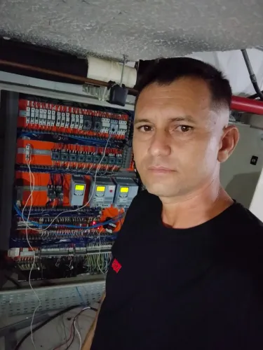 Eletricista industrial 