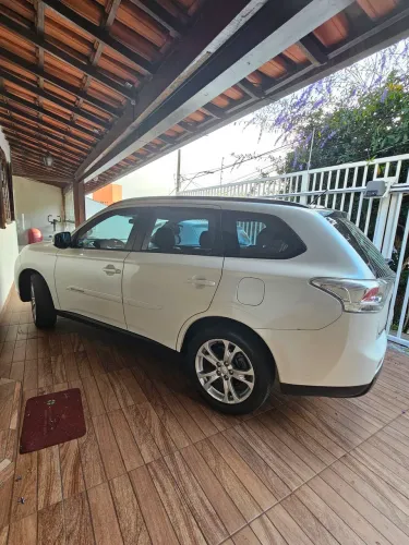 Mitsubishi Outlander 2.0 16V 160cv Aut. 2015
