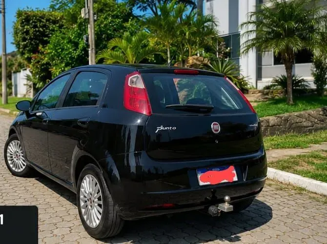 Fiat Punto Attractive 1.4 Fire Flex 8V 5P 2011