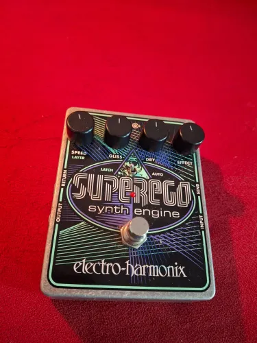 Electro Harmonix Superego - pedal de guitarra