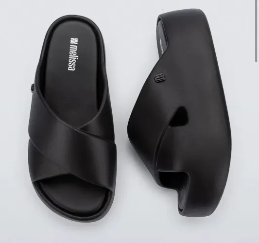 Melissa Free Cross